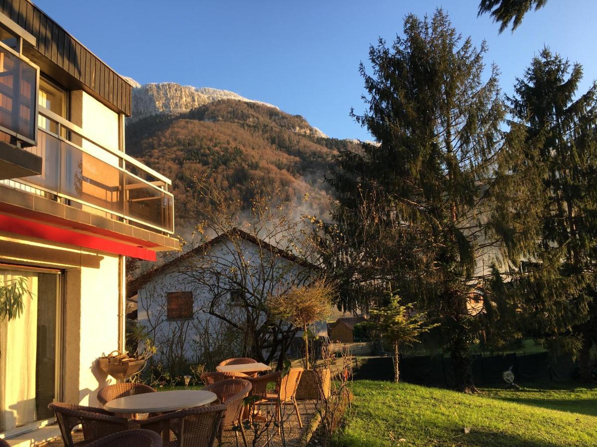 Au Pied Du Vercors Tout Est Permis La Riviere  Eksteriør bilde